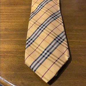 Men's used Burberry tie